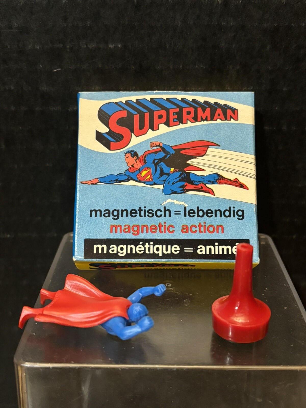 SUPERMAN MAGNETIC ACTION 1979 MAGNETO KG GERMANY 4 1/2 CM RARE