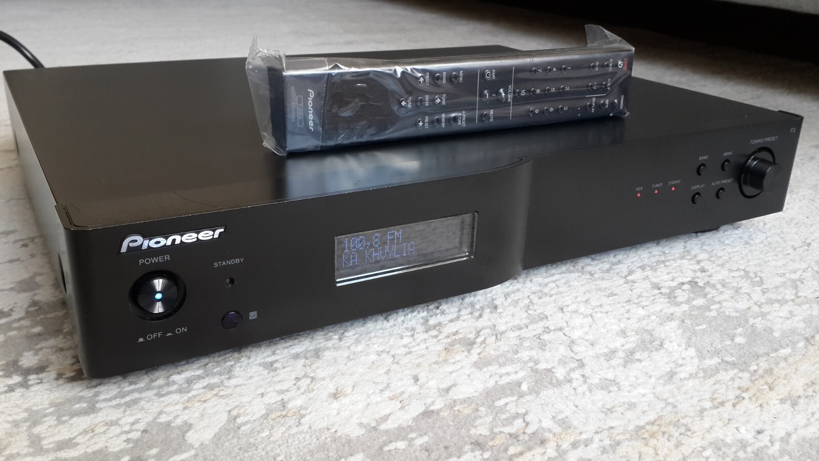 Pioneer F-F3MK2-K Stereo Tuner