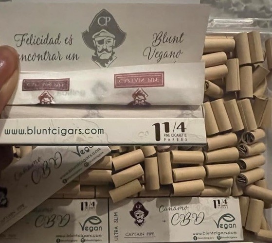 Conebarn Combo 200 Unbleached Hemp Rolling Papers & 200 Filter Tips