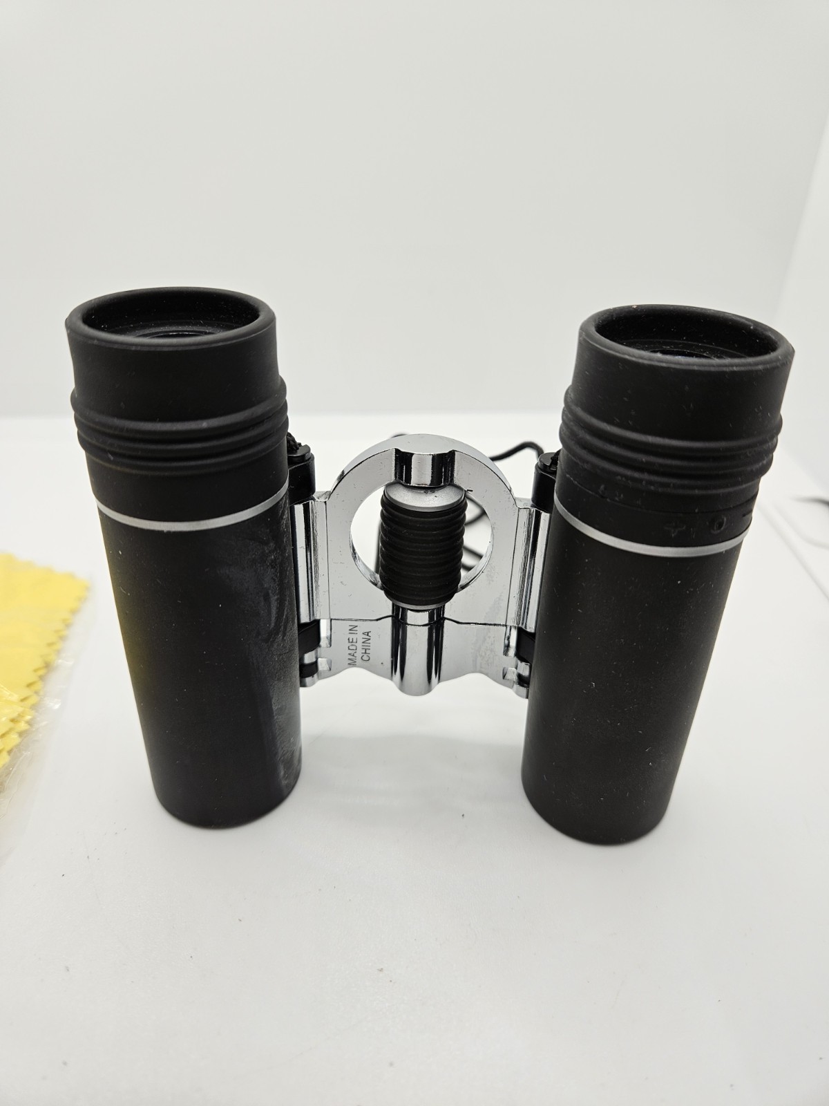 Vivitar binoculars 8x21DCF with Case And Cloth