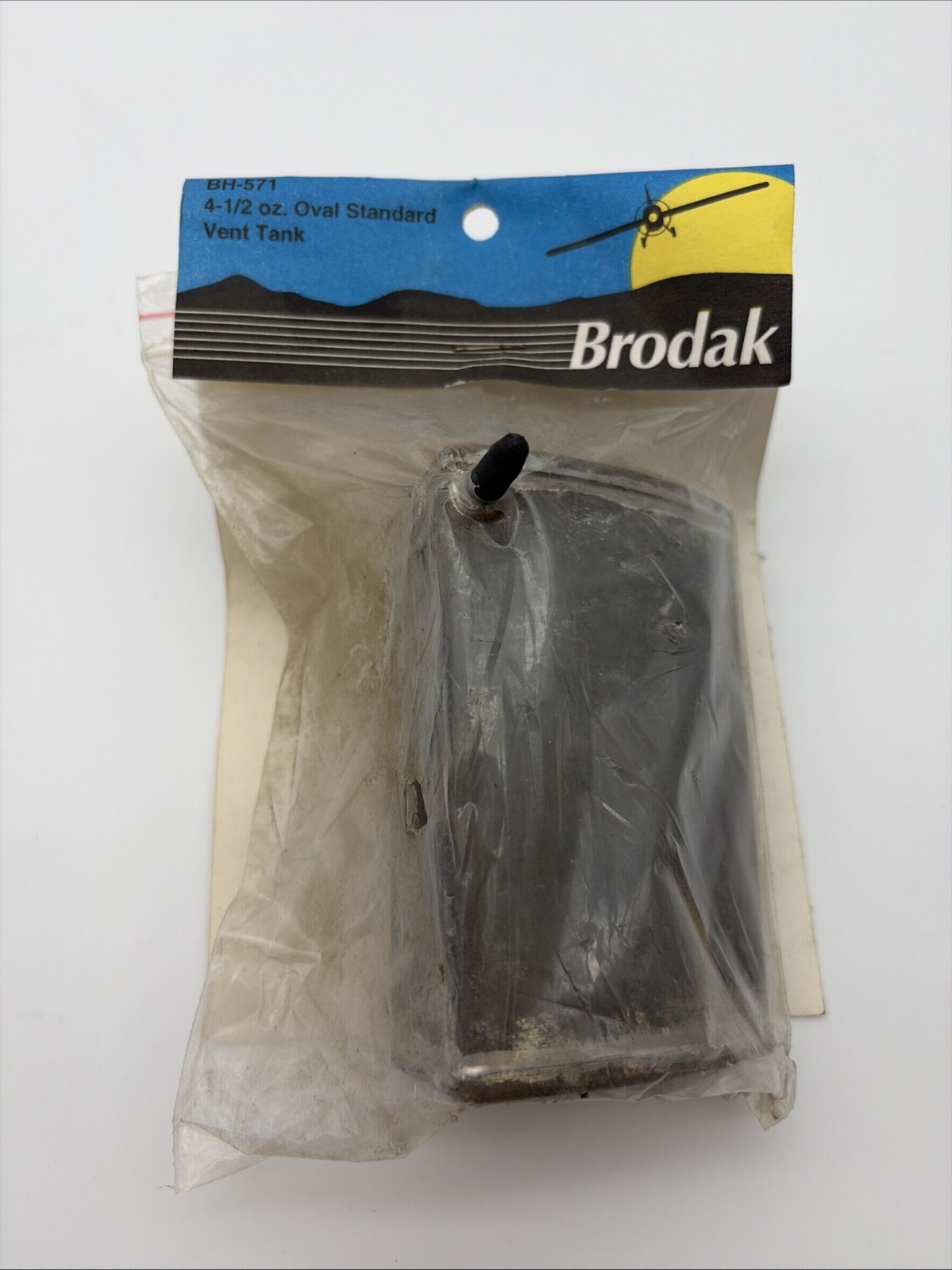 Brodak BH-571 4-1/2 oz. Oval Standard Vent Tank New