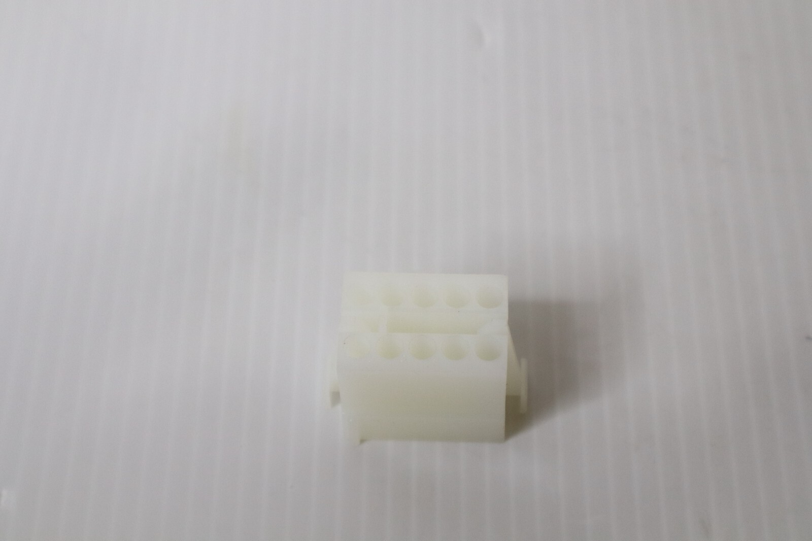 1-480285-0 Connector Housing - NEW