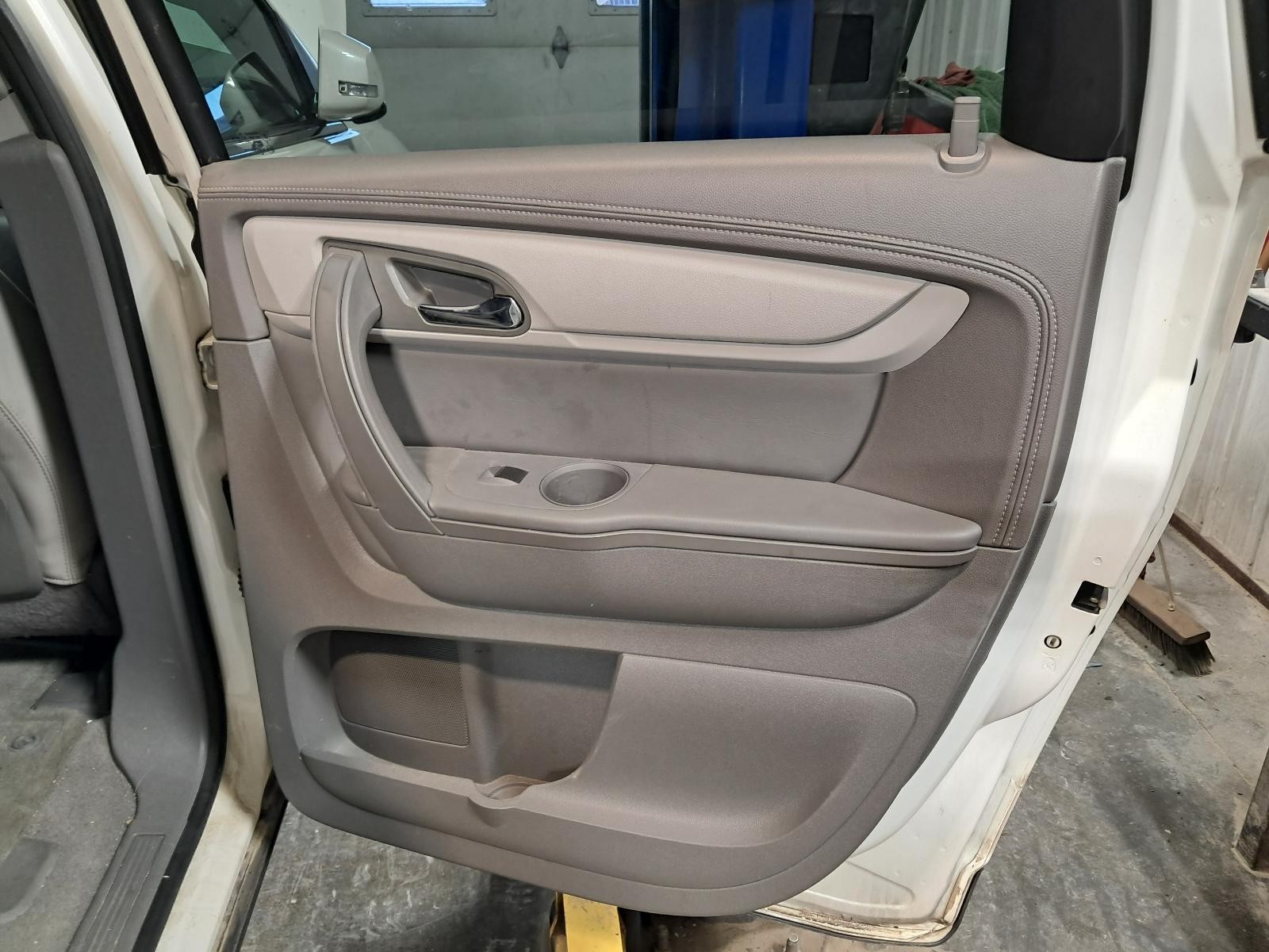 2015 CHEVROLET TRAVERSE RR Door Trim Panel