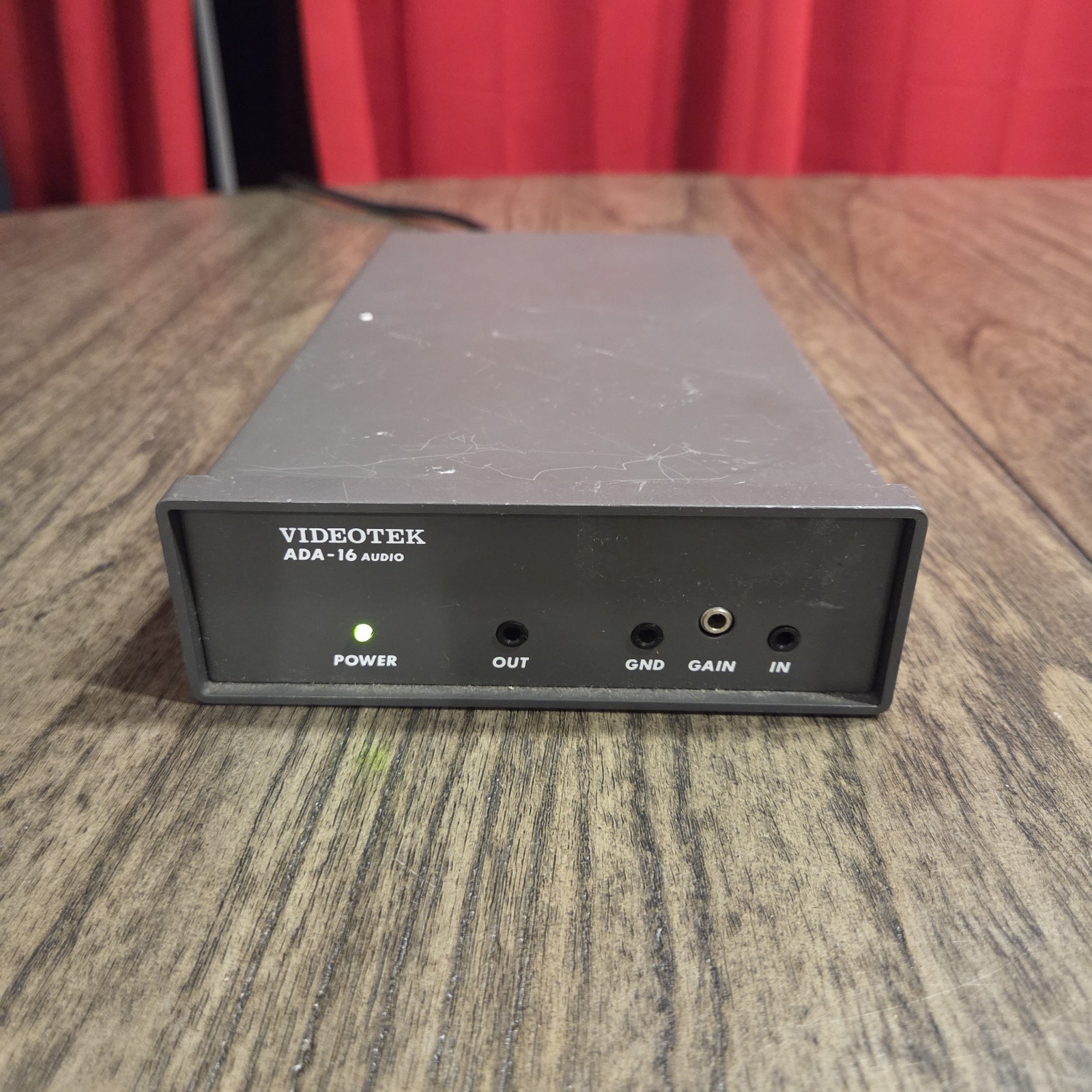 Videotek VDA-16 Video Distribution Amplifier