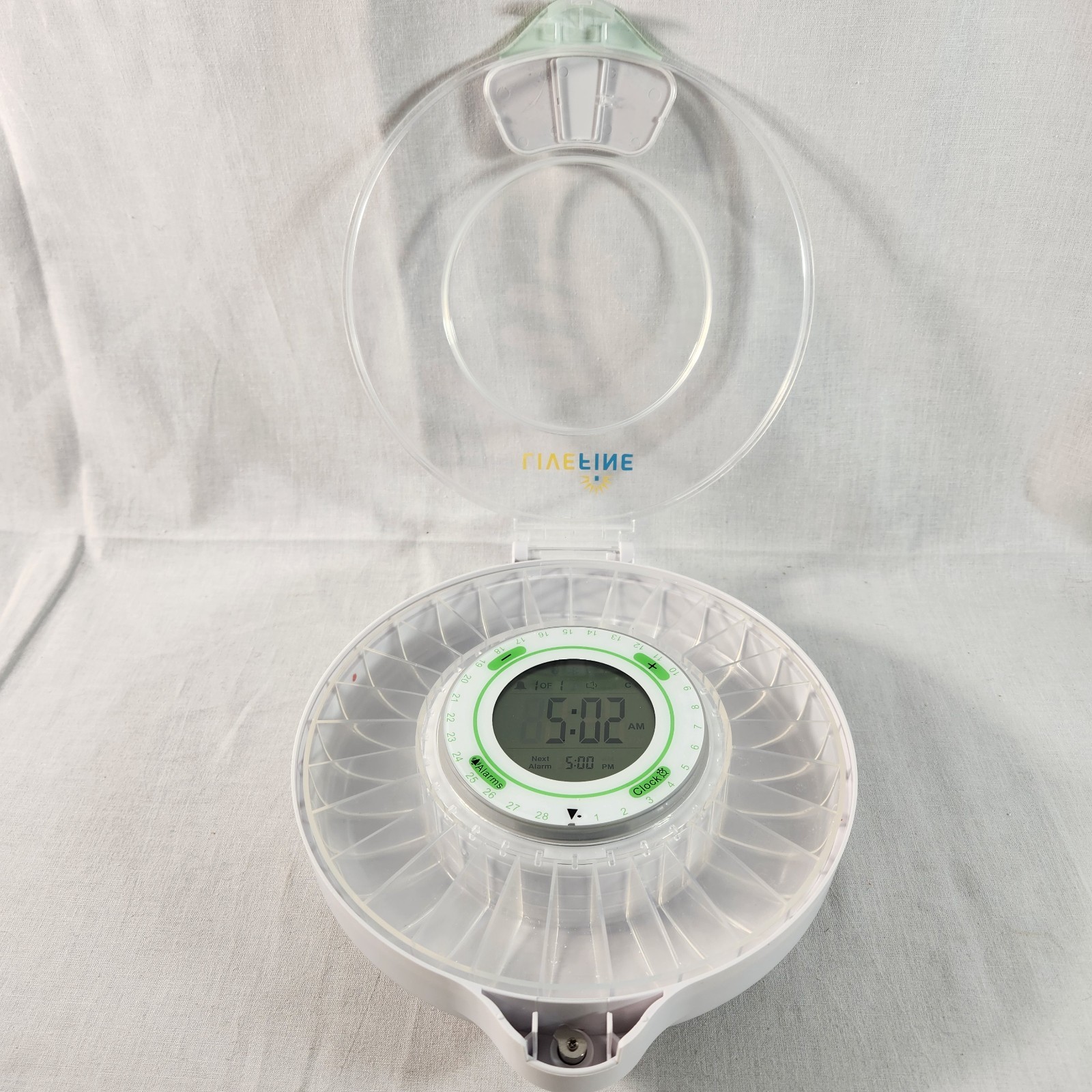 LiveFine 28 Day Automatic Pill Dispenser Lockable Cover Alarm Complete EUC VIDEO