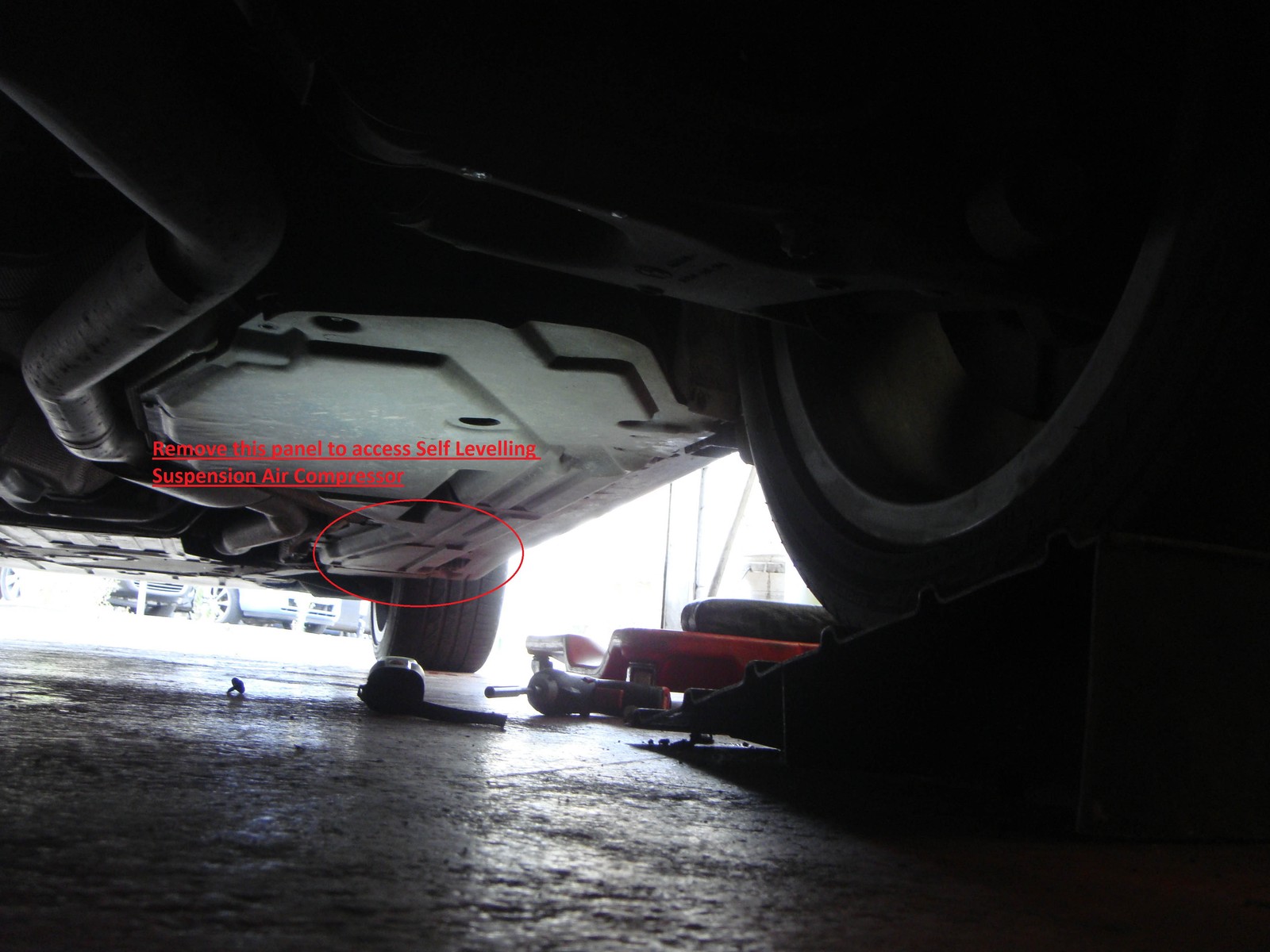 OEM BMW E70 / E71 / E72 compressor level control