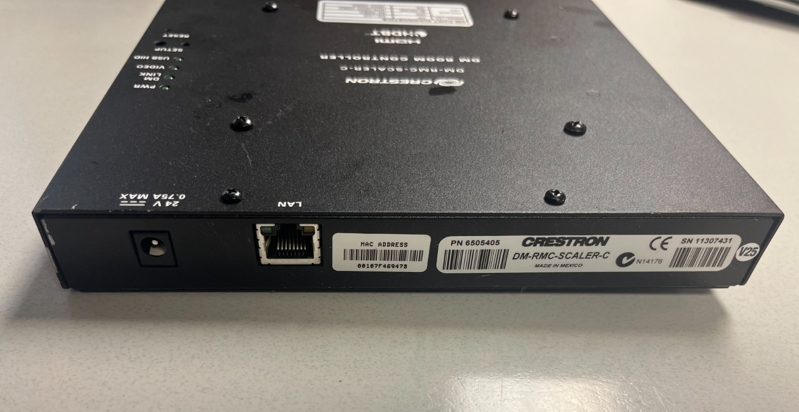 Crestron DM Room Controller DM-RMC-SCALER-C (no power cord)