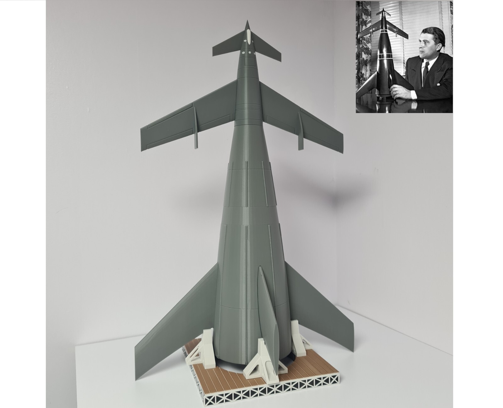 NEW! Von Braun Ferry 1952 Rocket 3Stage Nasa Model Kit 1:144 555mm 22inch