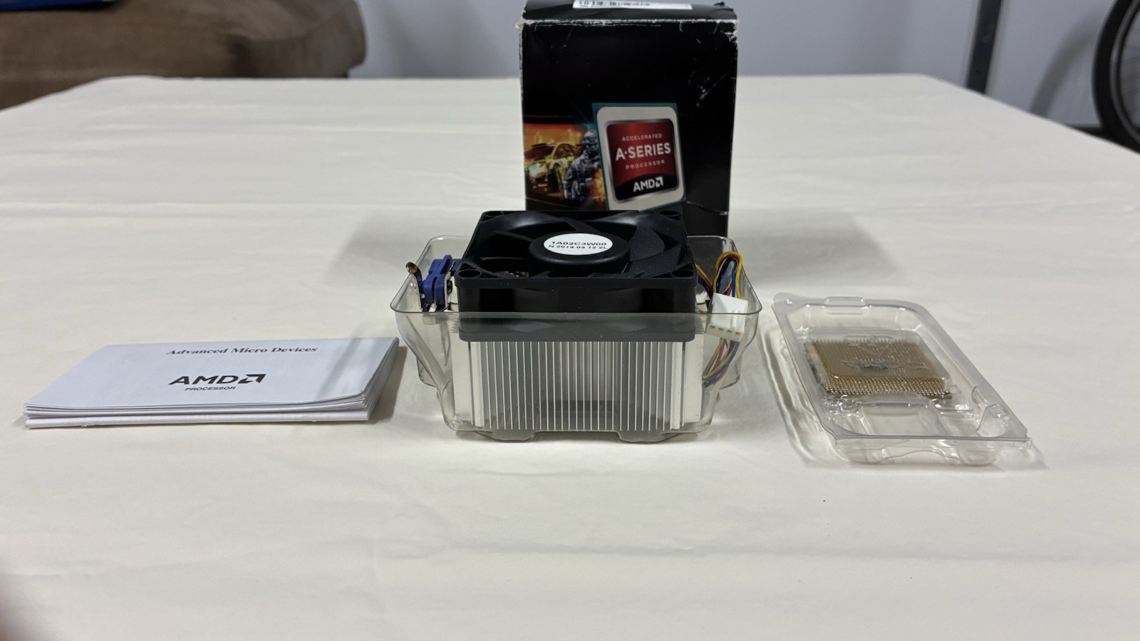 AMD A10-5800K Socket FM2 A10-Series Quad-Core 3.8GHz 4M 100W CPU Processor