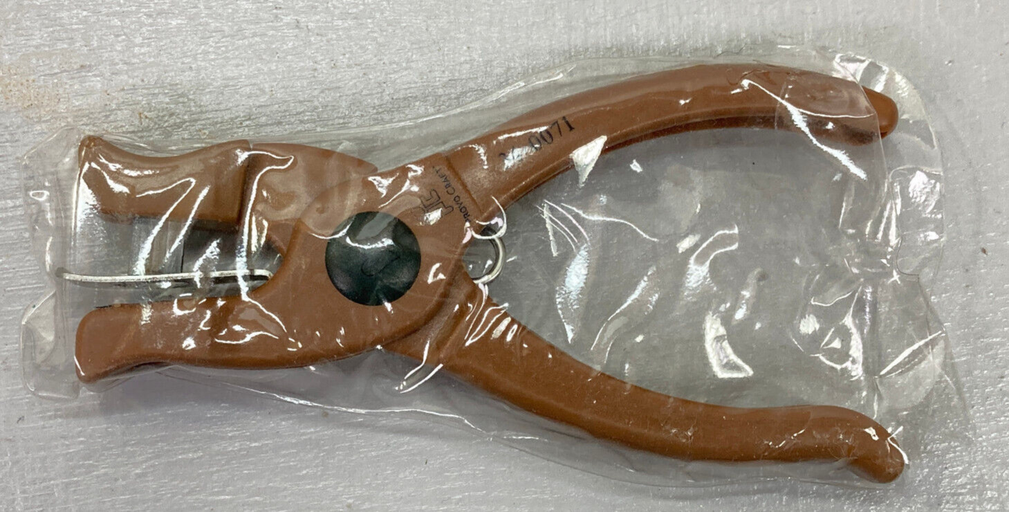 Provo Craft Handheld Heart Punch #34-0071 Mixed Media Art Scrapbook Tool Brown