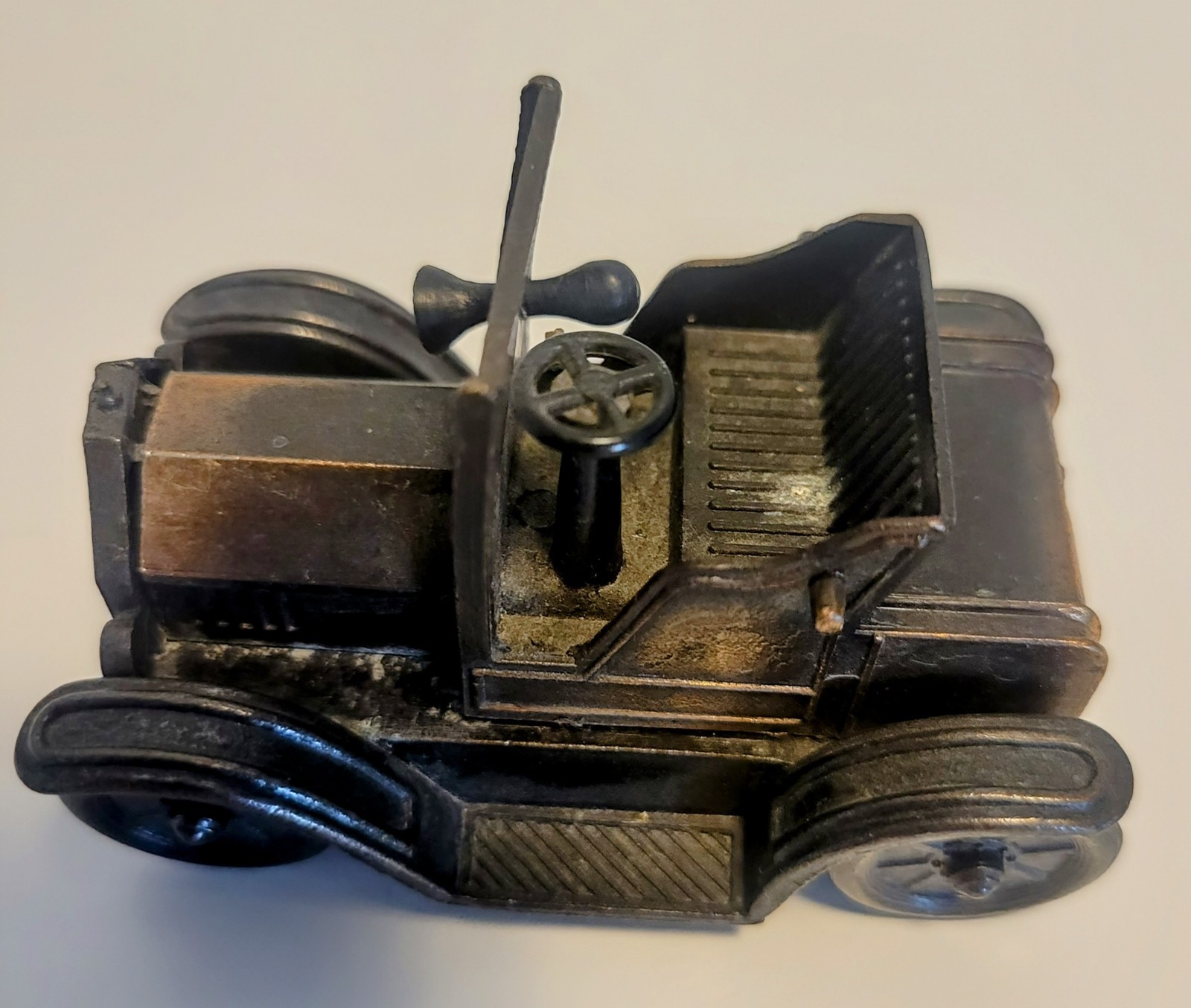 Die Cast Mini 1917 Toy Metal Car Pencil Sharpener Free Shipping