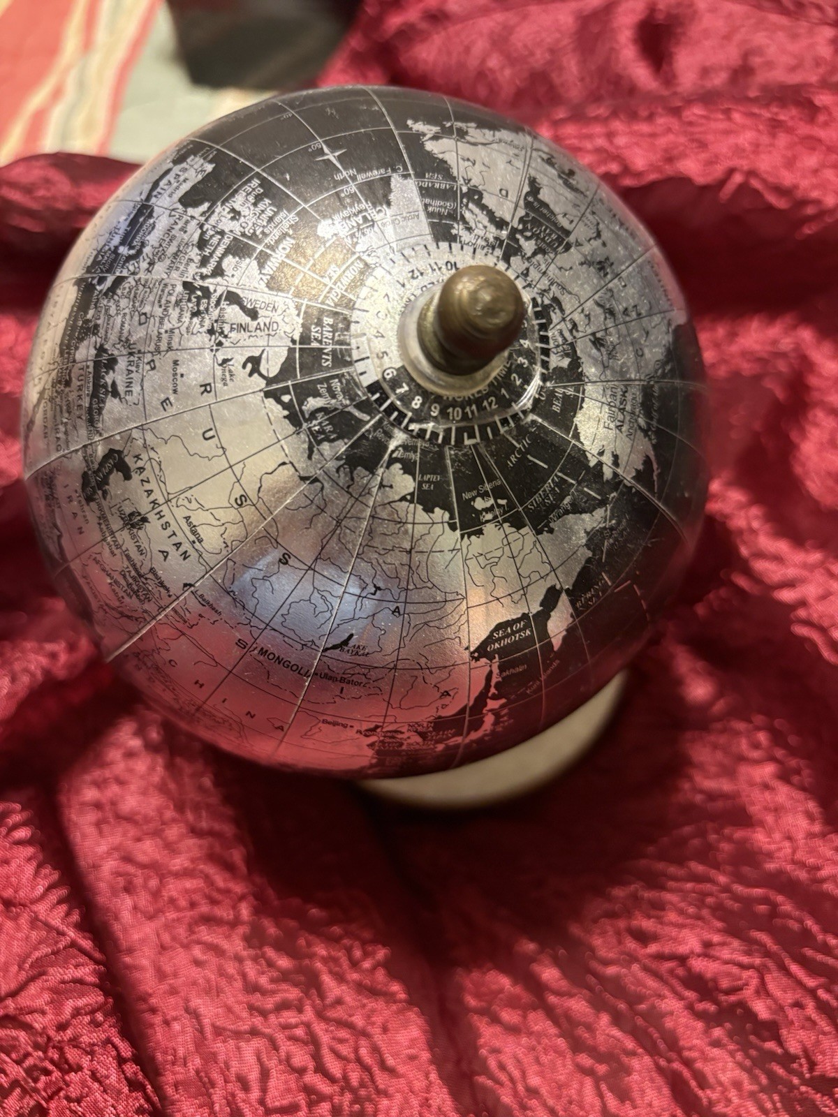 Black & Metallic Silver Globe W/Marble Base. M 9