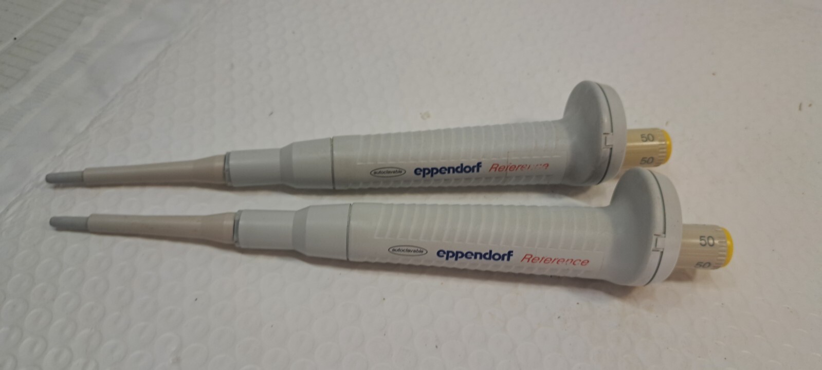 lot of 2 Eppendorf Reference 50 µL Single Channel Pipette