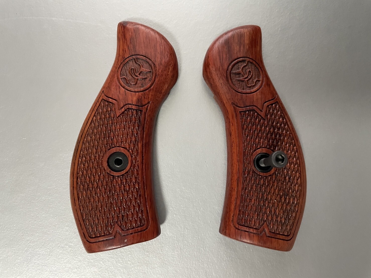 Cool Hhandle Grips For Taurus Small Frame M85 605 850 851 905 941.38 Special