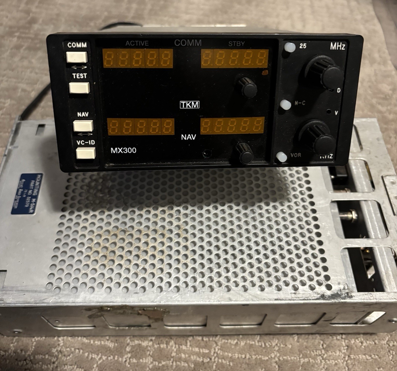 TKM MX300 Nav/Com Radio, Tray, Wire Harness, Indicator, 14V