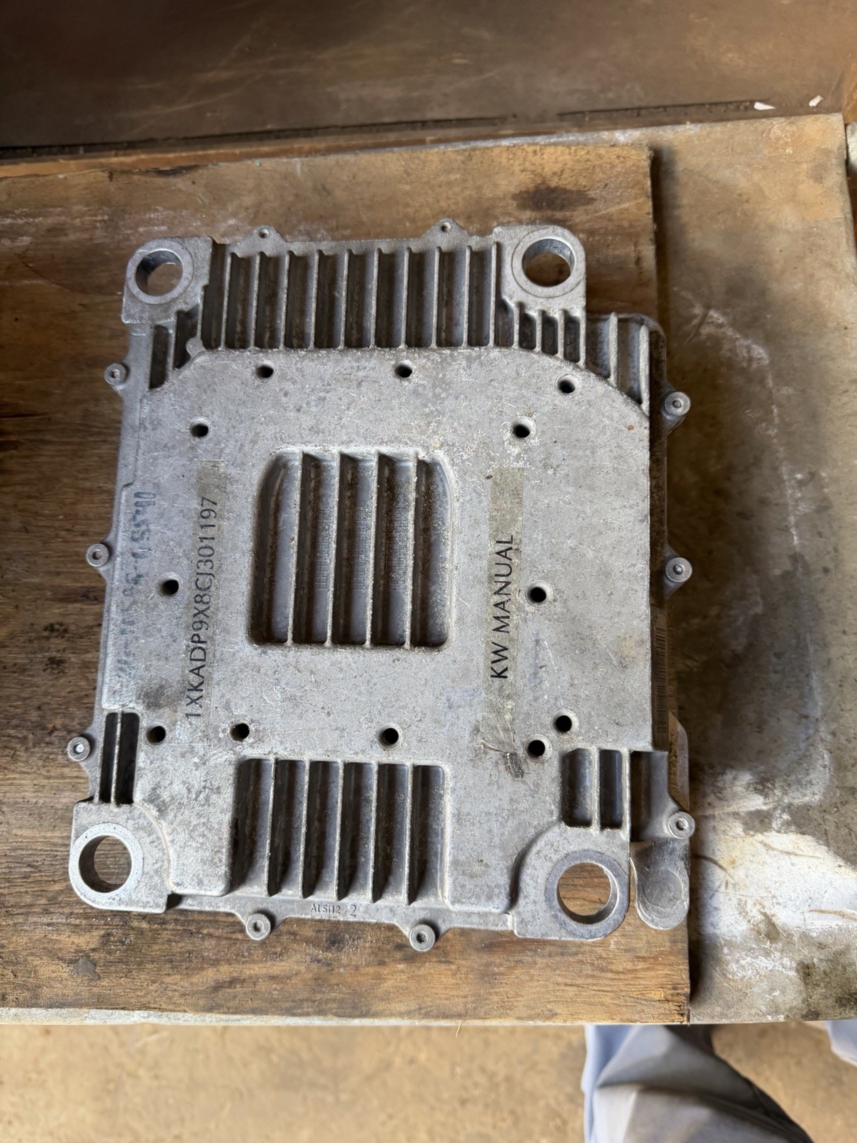 14 15 16 17 PACCAR MX-13 EPA 13 ENGINE CONTROL MODULE (ECM)