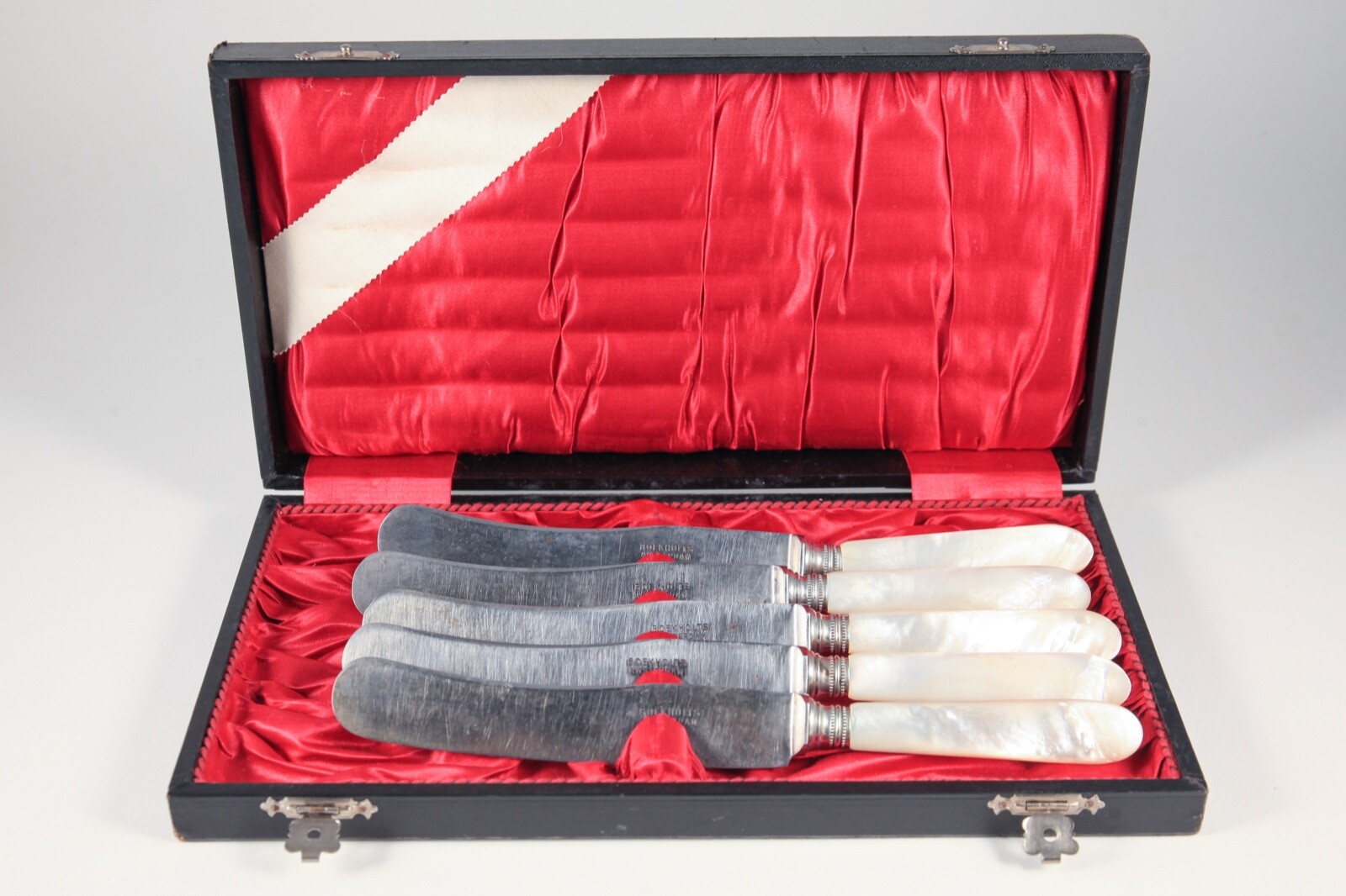 Antique Cased Knife Set of 5 Dutch Mother of Pearl Handle Knives Box Boekholts