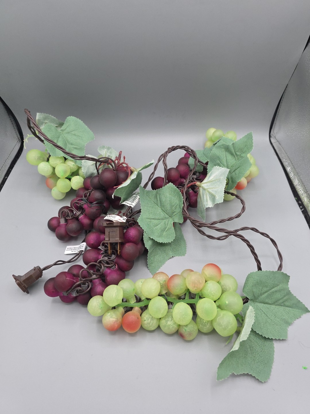 Purple & Green Grape Cluster Lights Indoor/Outdoor Use 4 Cluster 12 Volt