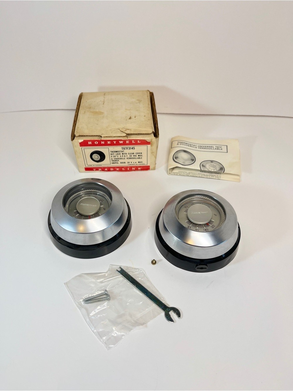 Untested As-Is Lot of 2 Honeywell Thermostat Tradeline T87F Wall Round Vintage