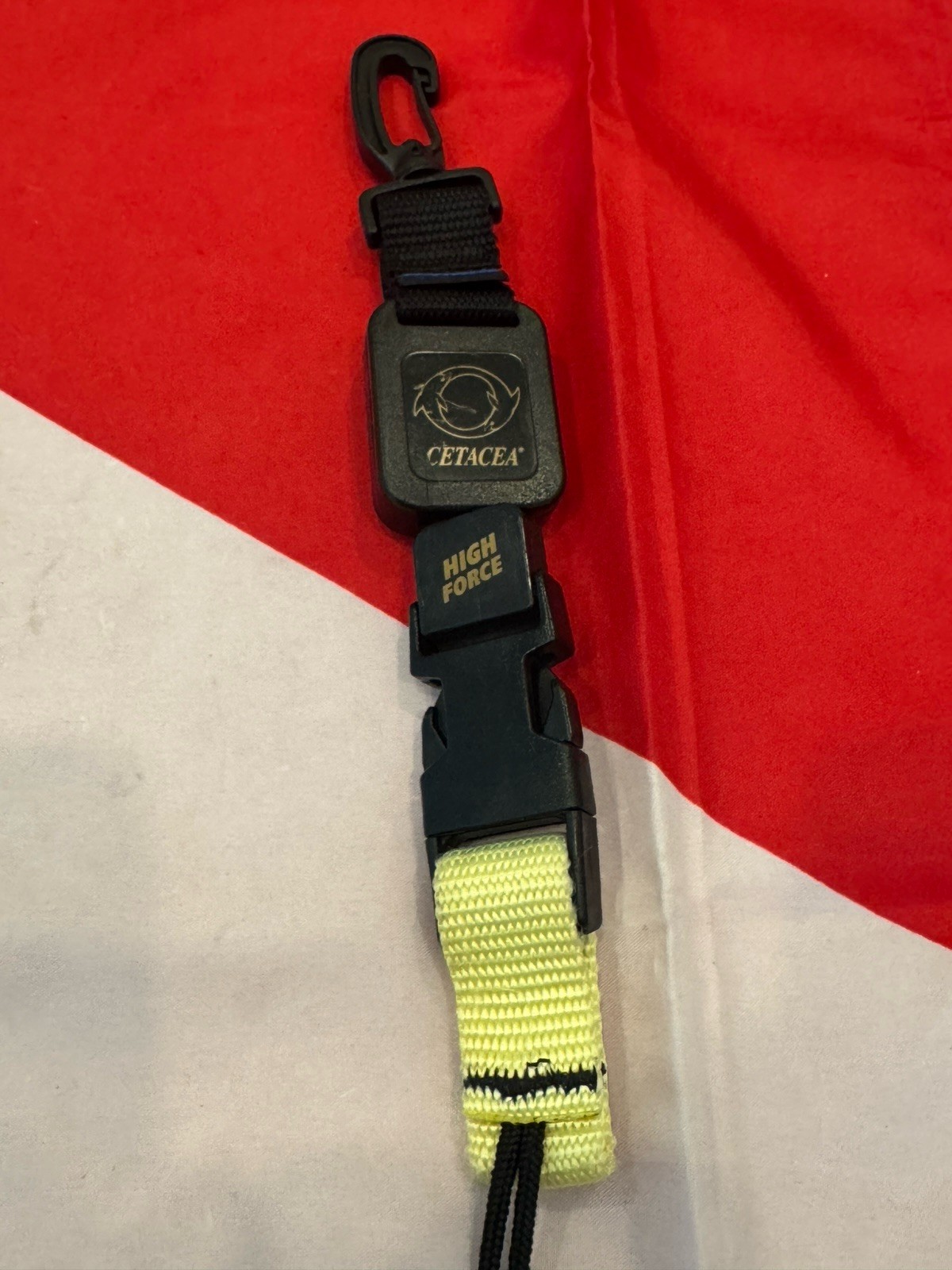 SCUBA REGULATOR CONSOLE CLIP BY CETACEA NICE!