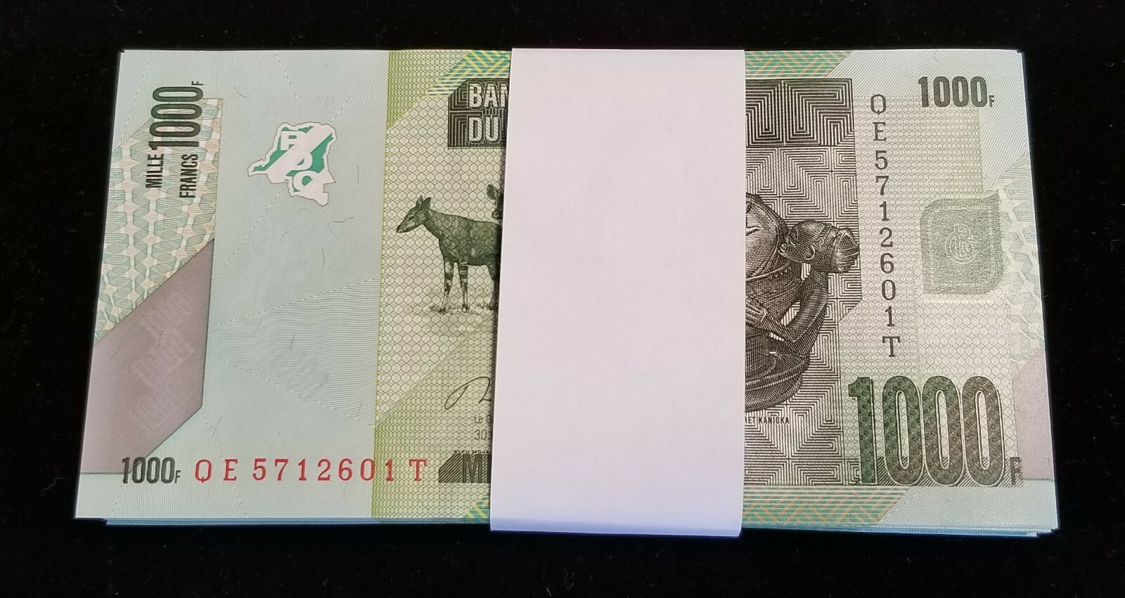 Democratic Republic of Congo 100x 1000 Francs 2020 UNC FULL BUNDLE