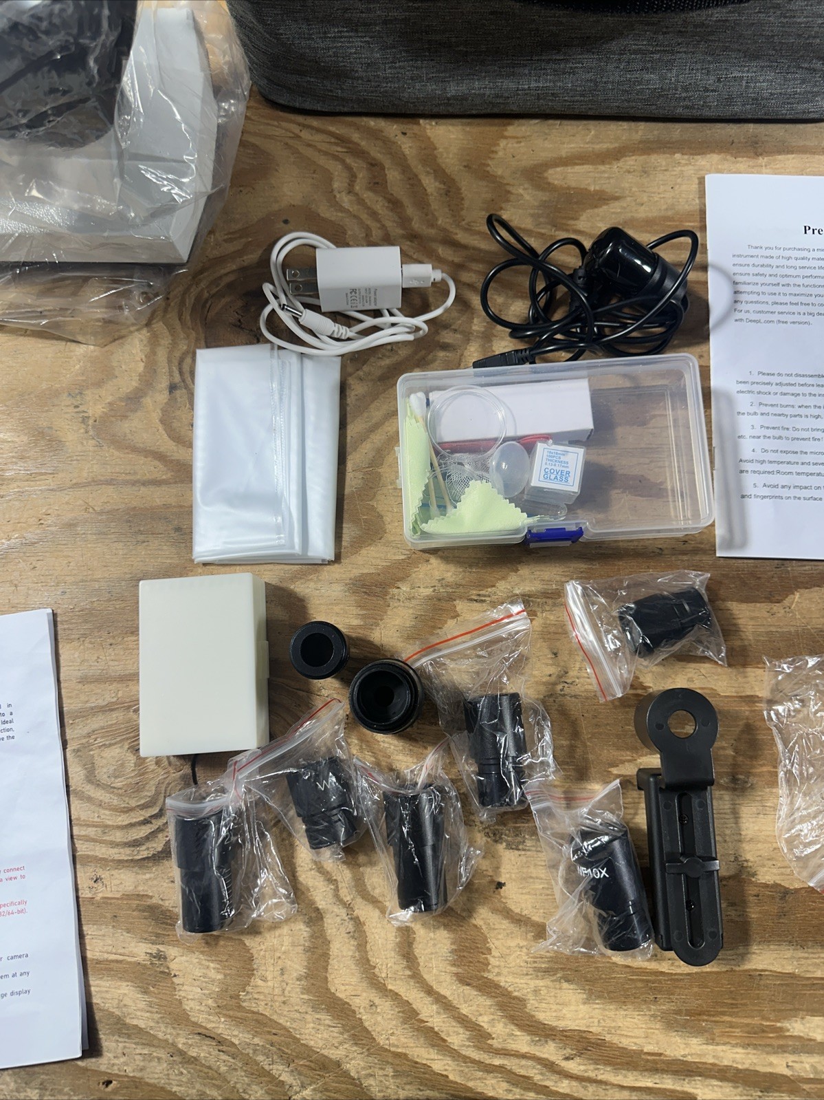 Trinocular Microscope 40X To 5000X 5MP Electronic Eyepieces 45 Degree Microscope