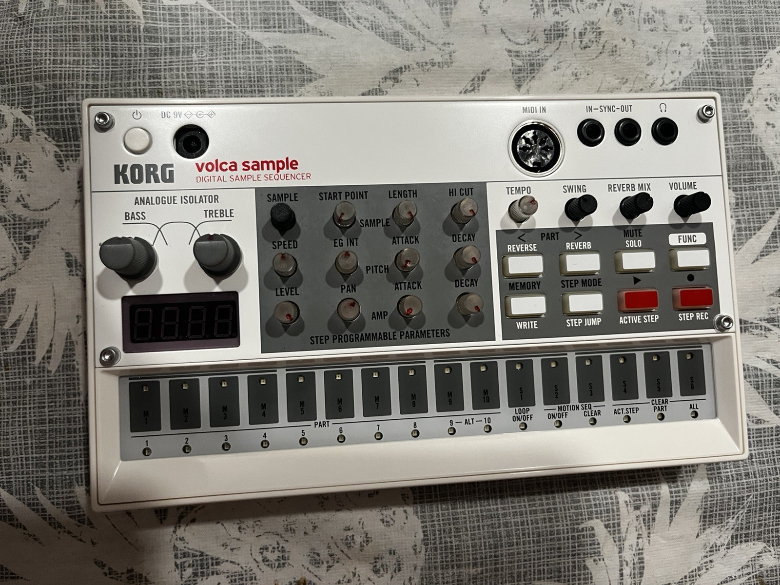 Korg Volca Sample Digital Sample Sequencer Groovebox w/ Original Box Tested