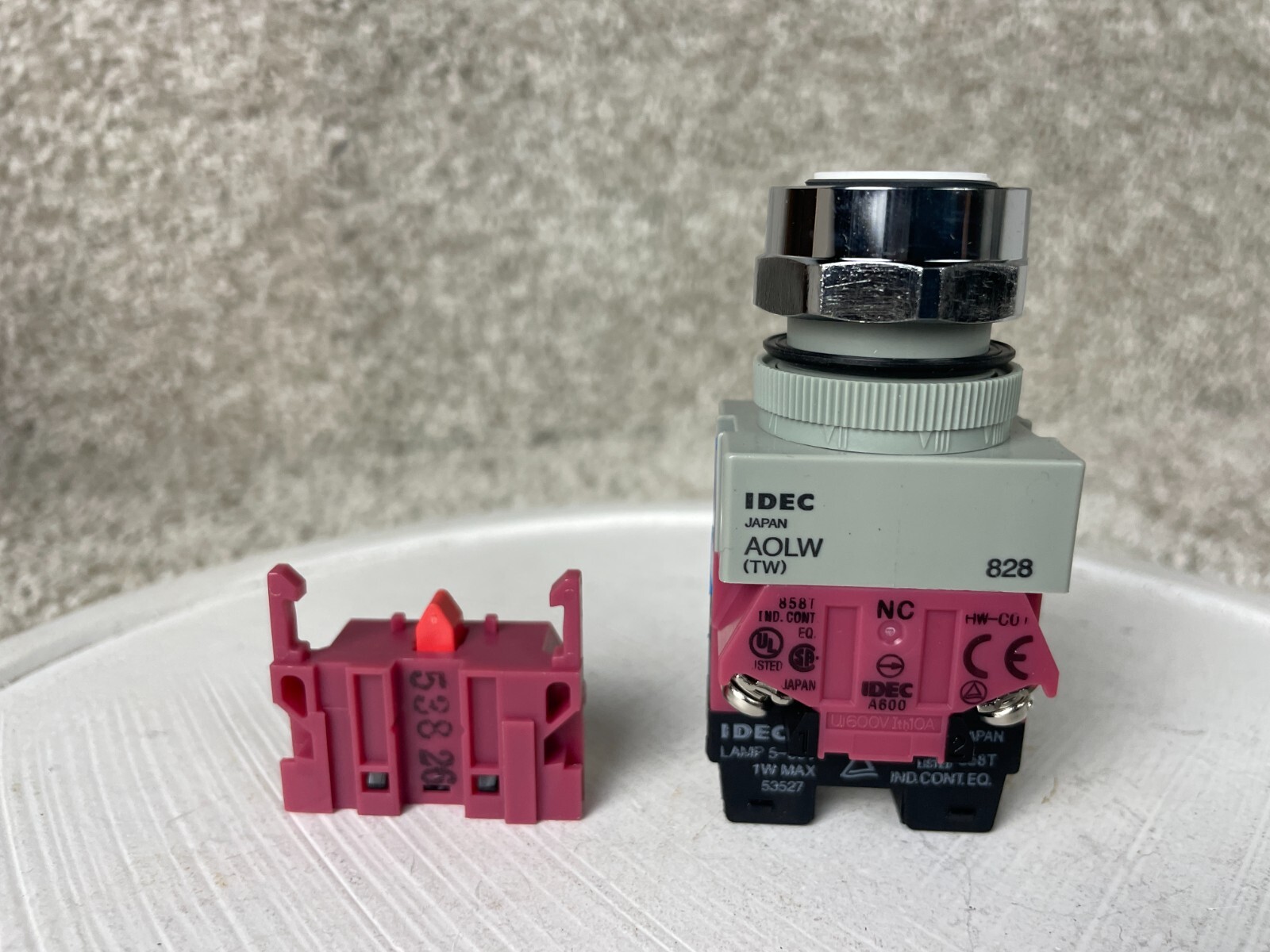 Idec Selector Switch AOLW29911-A-24V STD & Heavy Pilot Duty