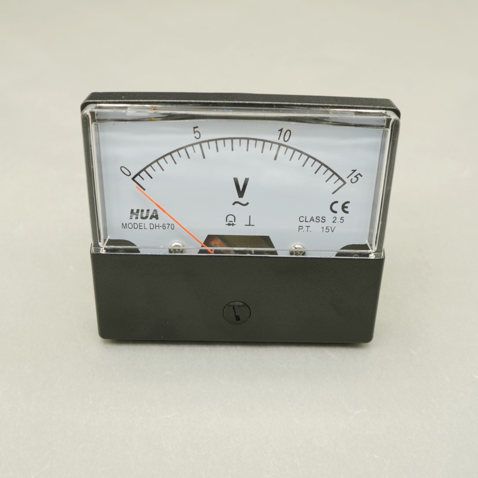 1PC DH-670 AC 0-15V Analog Voltmeter Analogue Voltage Panel Meter 60*70MM 15V