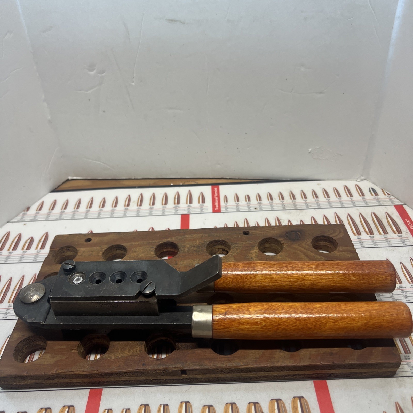 LYMAN  4 CAVITY  BULLET  MOLD #  357446 357 / 38 Cal 162 GR SWC & HANDLES