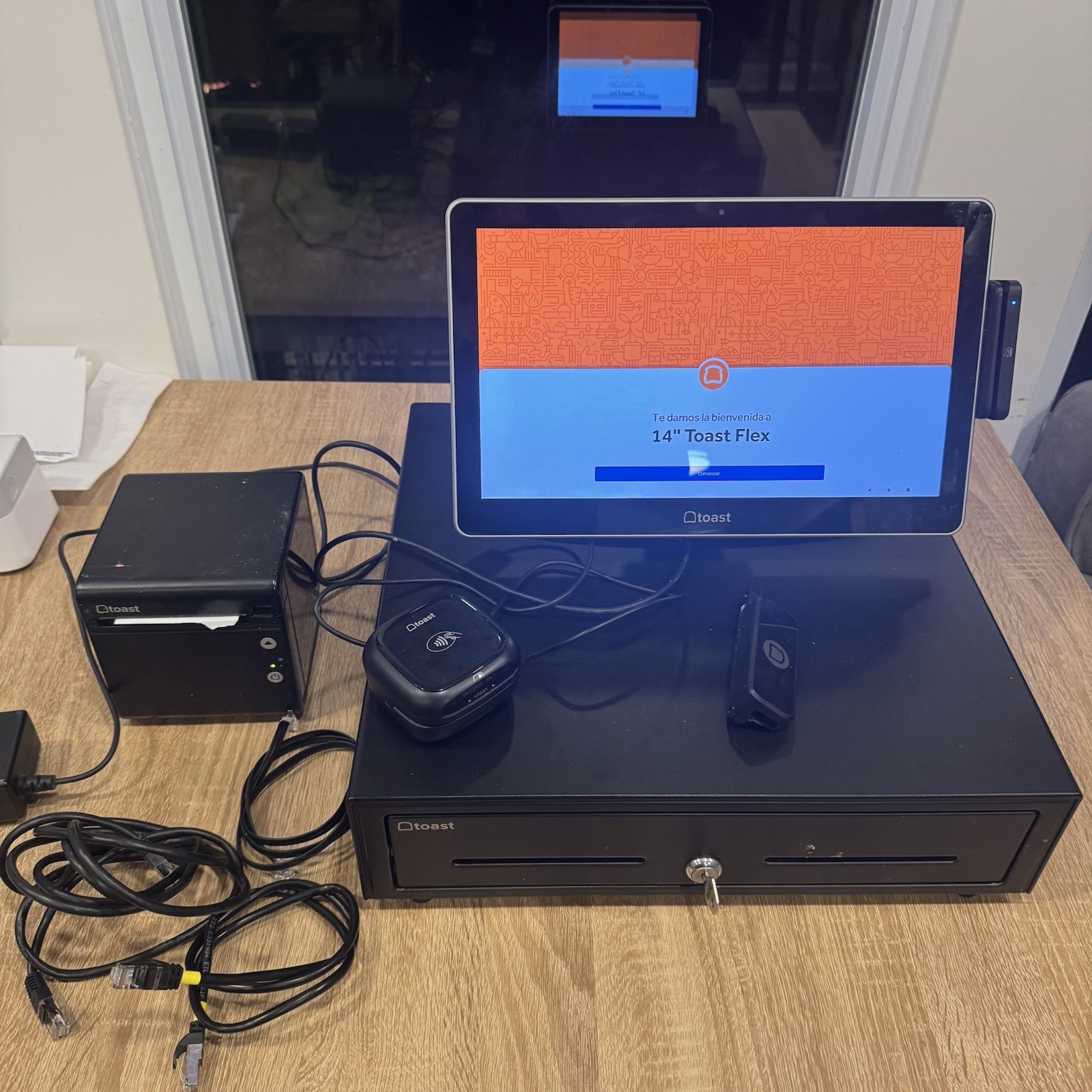 Toast Flex POS TT200 Dual Screen System, Card Reader, Printer, Cash Drawer RESET