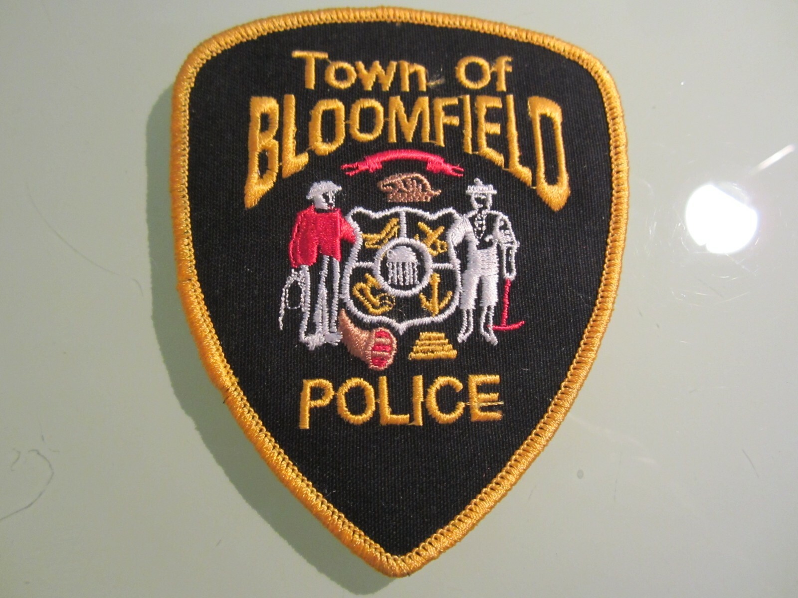 TOWN OF BLOOMFIELD POLICE PATCH