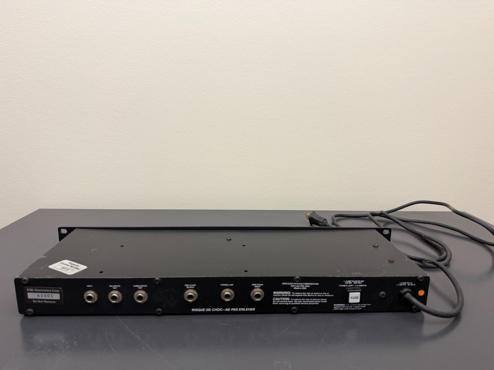 DOD R-825 Compressor Limiter Vintage Rackmount Dynamics Processor UNTESTED**