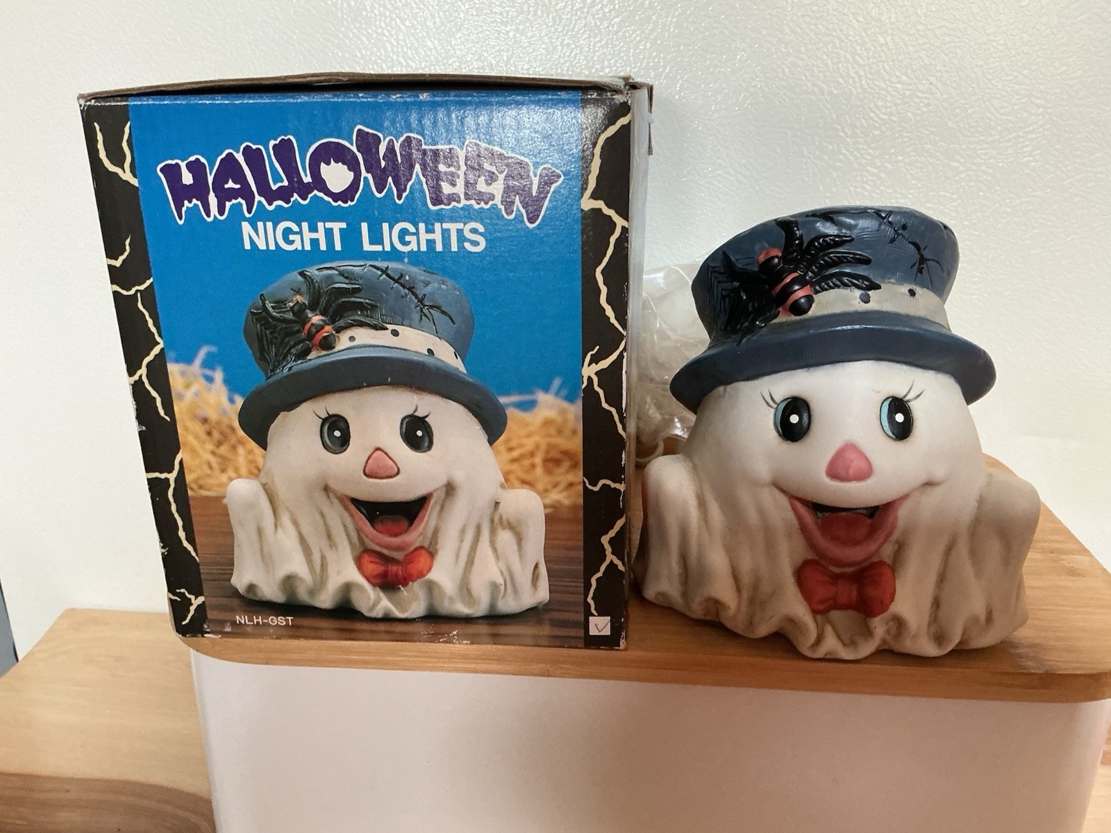 Vintage 1980’s Happy Ghost “Halloween Night Light” #22346 W/box