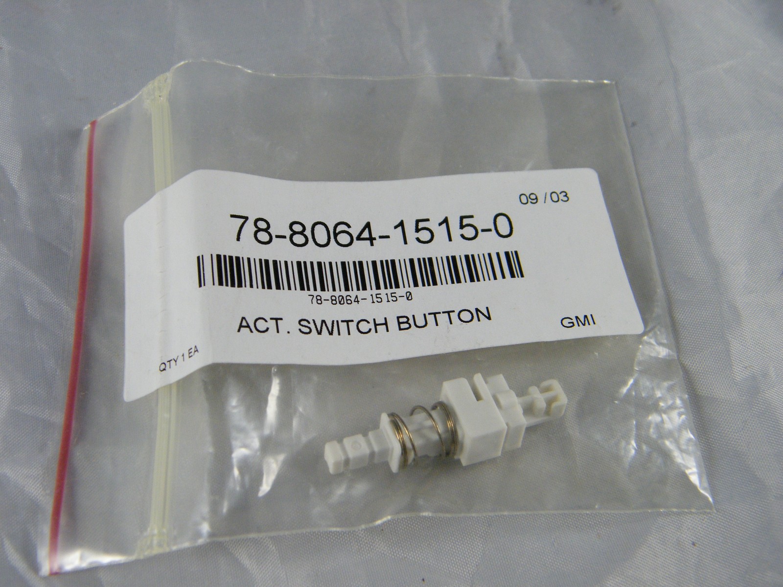 NEW 3M MODEL 900 OVERHEAD PROJECTOR ~ ACTUATOR SWITCH BUTTON # 78-8064-1515-0
