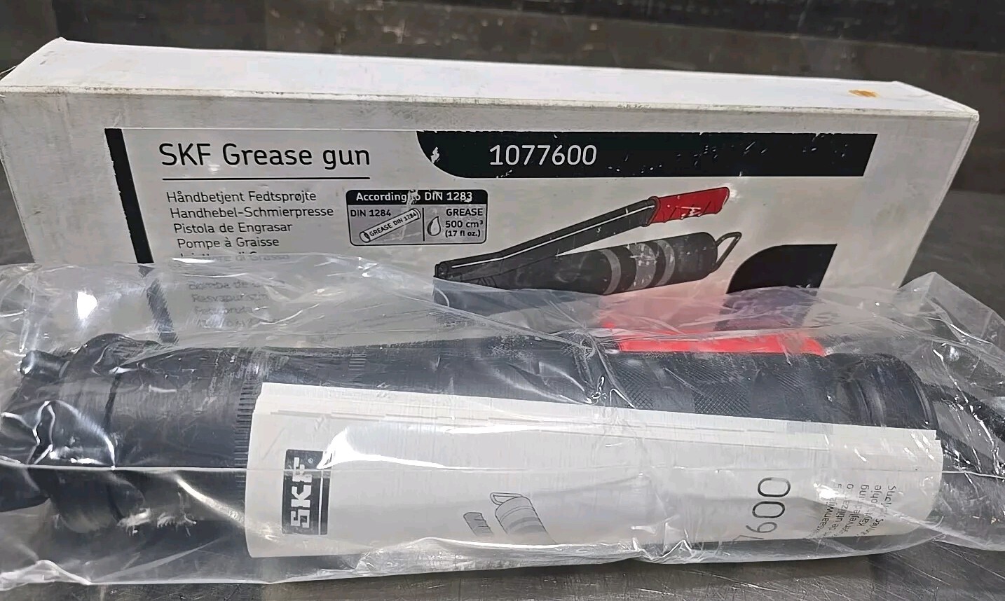 SKF 1077600 Maximum Pressure 40 MPa (5 800 psi), Grease gun
