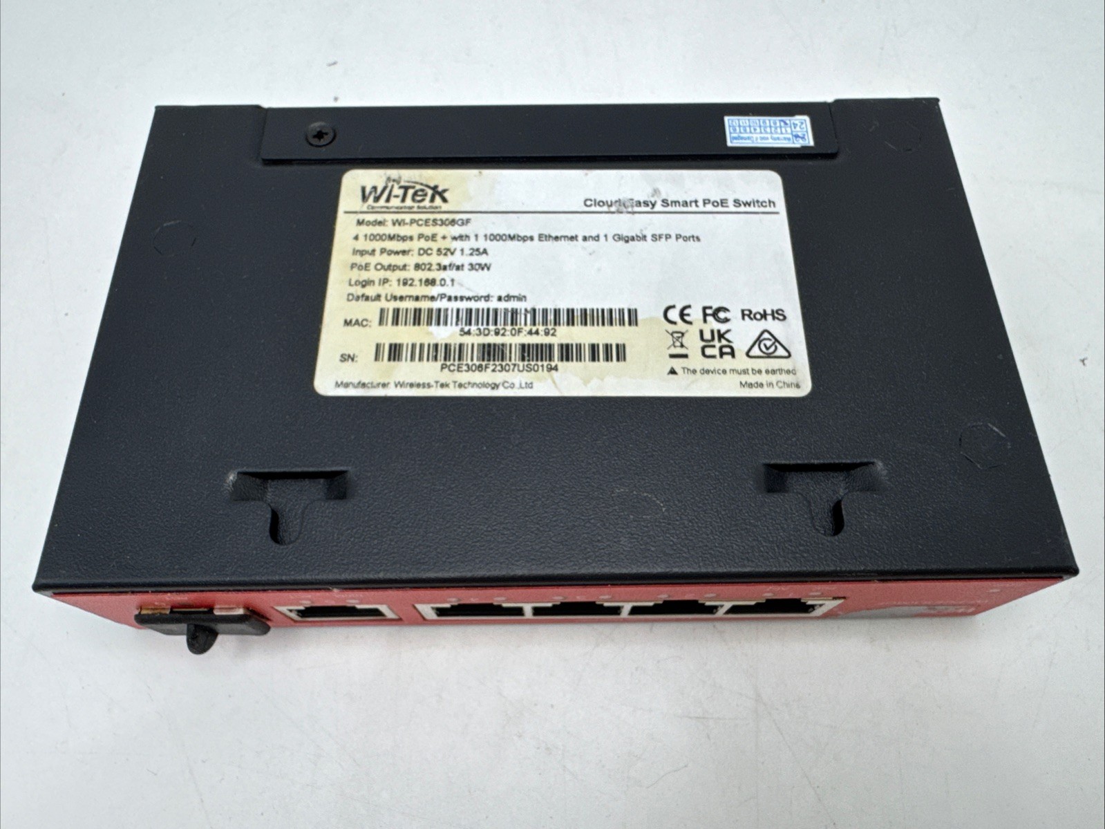Wi-Tek Cloud Easy Smart PoE Switch 5 Ports WI-PCES306GF (198)
