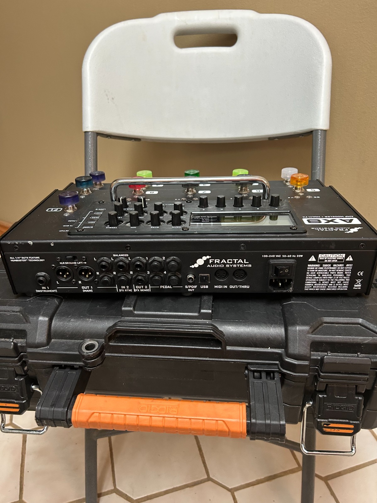 FRACTAL AX8 GUITAR PROCESSOR MULTI-FX PEDALBOARD AMP MODELER WITH HARDCASE