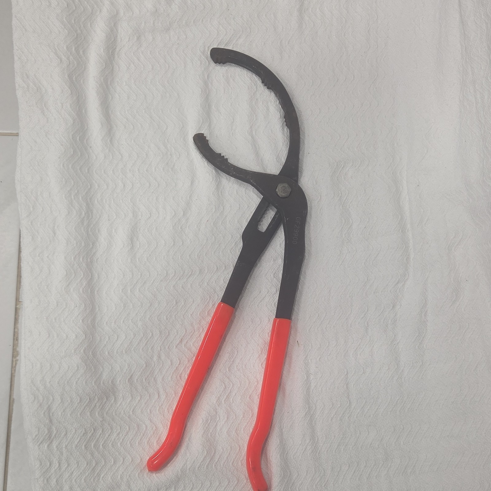 Matco Tools Adjustable Oil Filter Pliers.