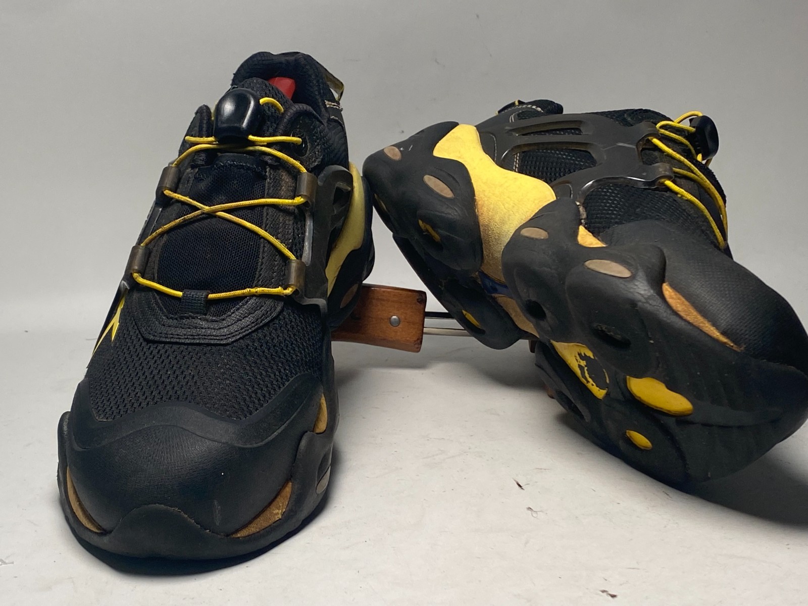 Y2K Ralph Lauren RLX Xtreme Men's Size US 9D Athletic Sport Shoes Black Yellow