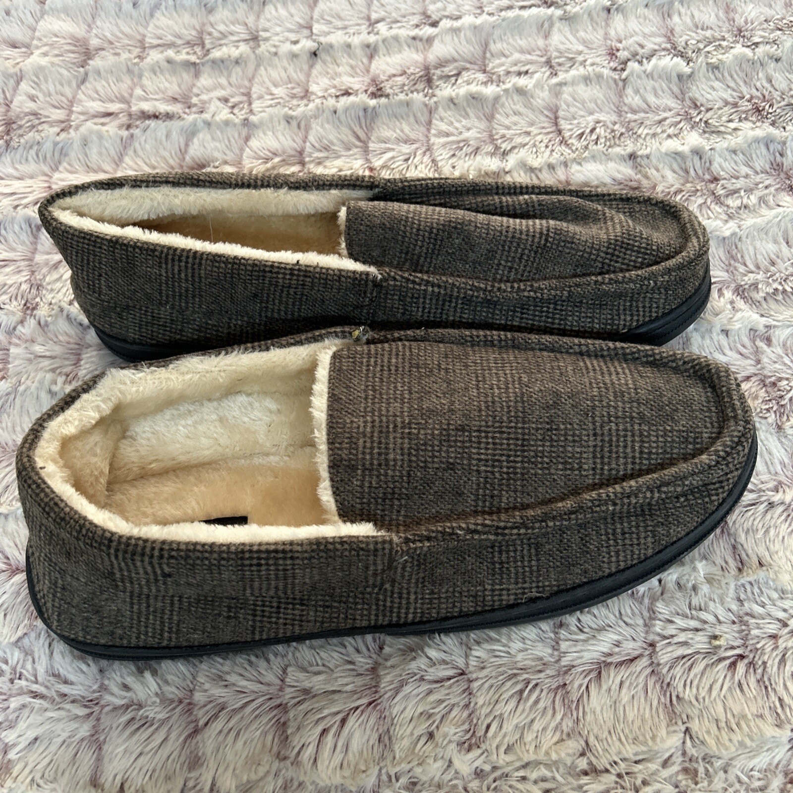 Ike Behar Men's Memory Foam Slippers size large. New