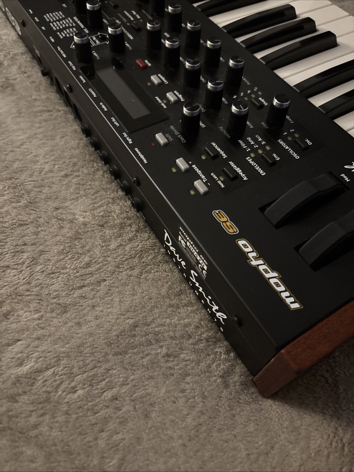 DSI Mopho SE 44 Key Mono-synth. Excellent Condition.