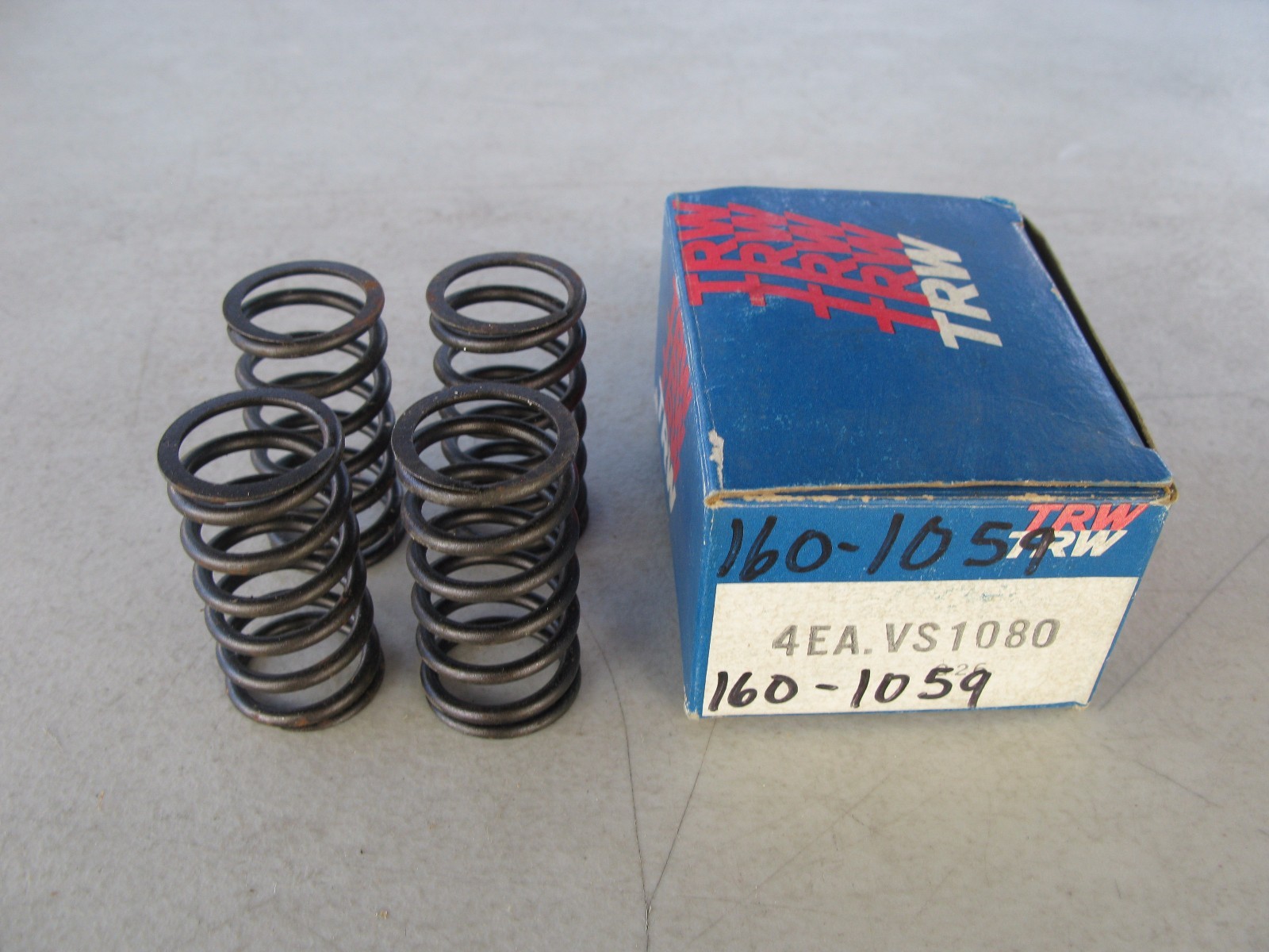 TRW Engine Valve Springs 4 Pcs 160-1059 (VS1080)
