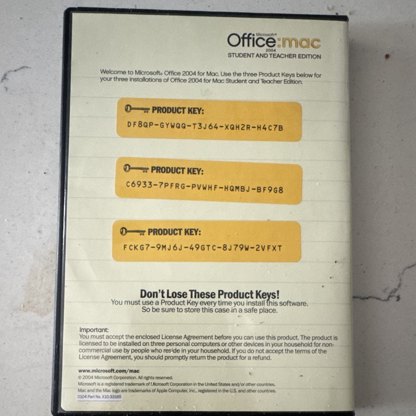 Microsoft Office 2004 for Mac Student & Teacher Edition CD Academic, 3 Devices