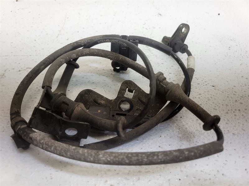 2014-2019 Kia Soul Front Driver ABS Sensor 95670-B2050