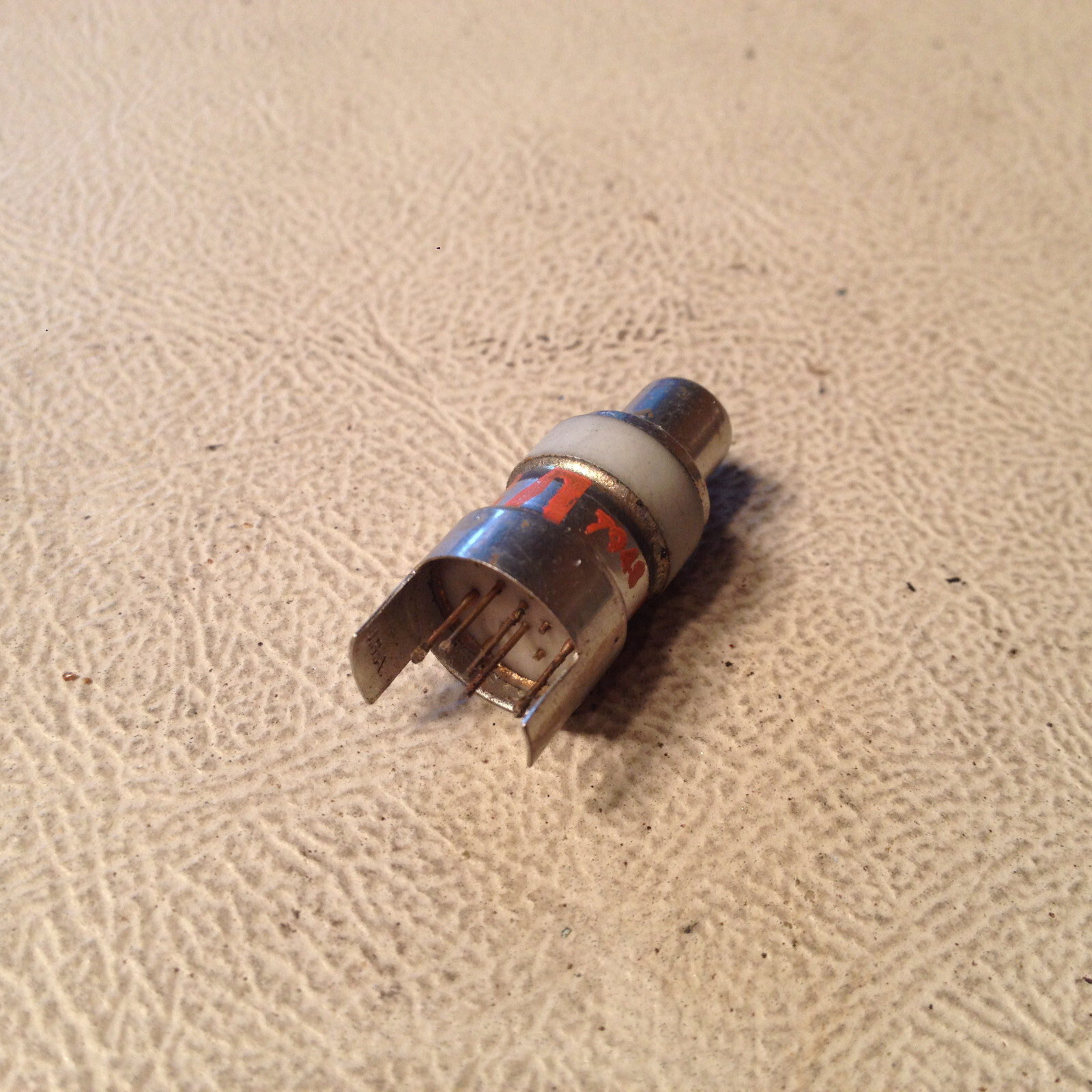 RCA 7587 Nuvistor Tube