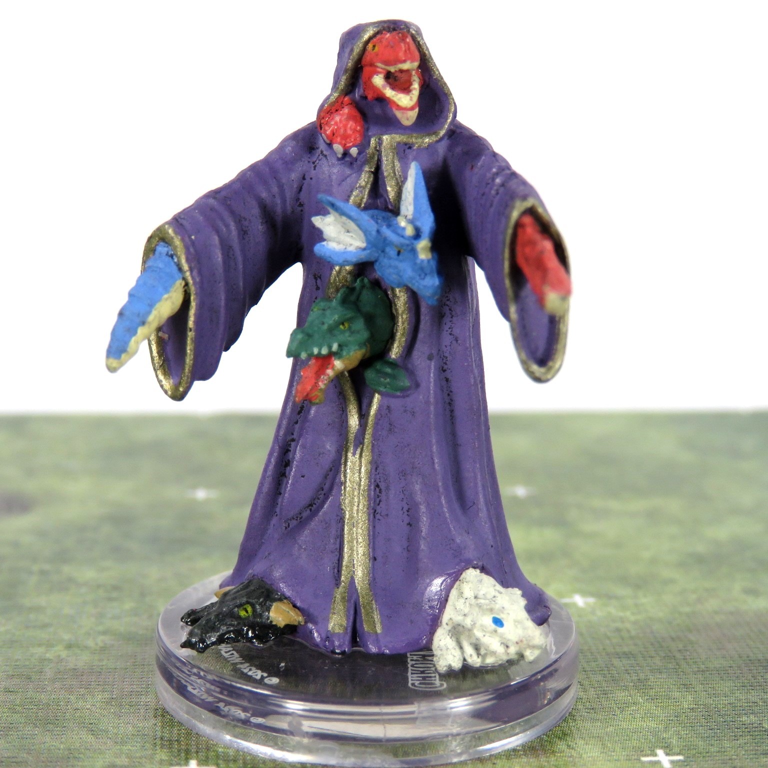Exclusive CHROMATIC WYRMLINGS IN A ROBE Icons D&D Dragon Promo red miniature