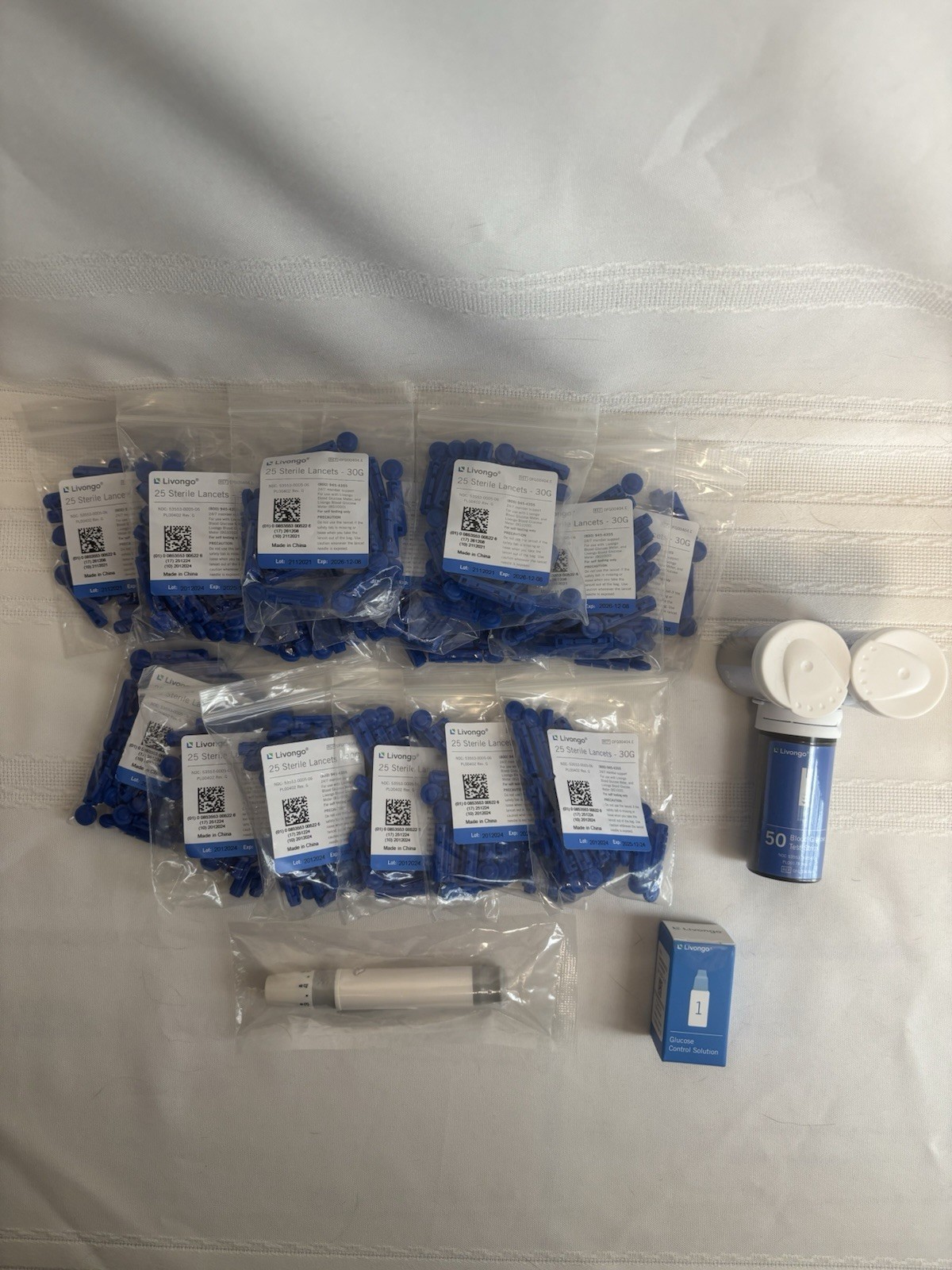 Lancing Device new sealed, 375 Sterile Lancets +
