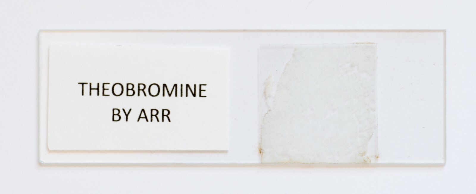 Microscope slide for polarization, THEOBROMINE