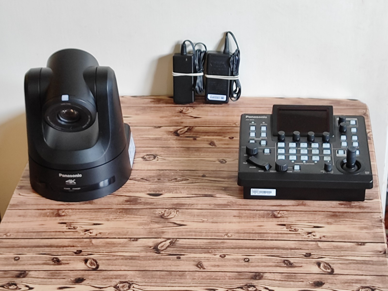 PANASONIC AW UE100 12GSDI 4K60 HDMI NDI PoE+ STREAMING PTZ IP CAMERA + RP60 CONSOLE